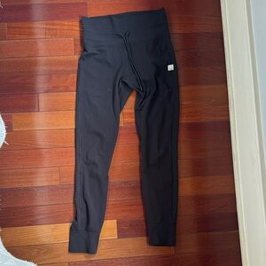 Vuori Daily leggings